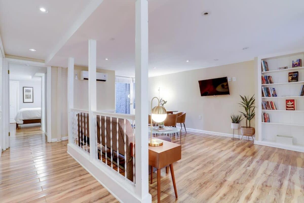 Apartment Beautiful 2 Bedroom Across From The House Of Representatives