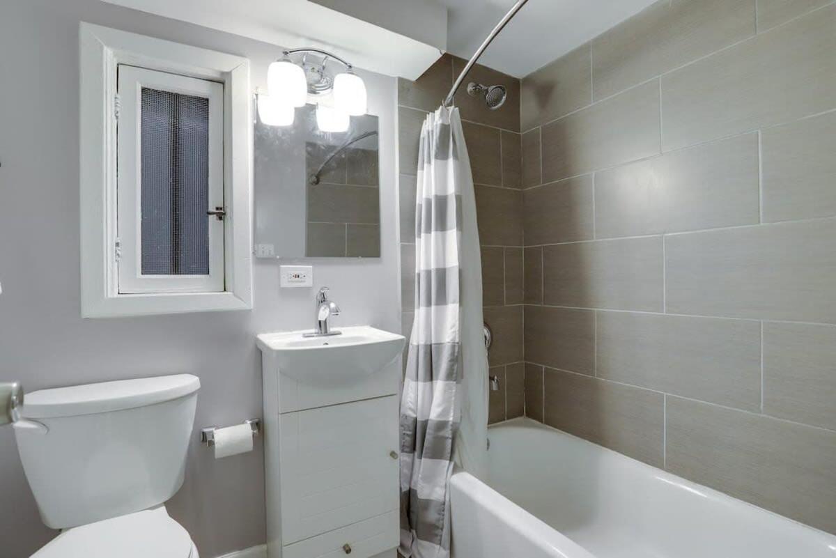 Beautiful 2 Bedroom Across From The House Of Representatives Apartment *