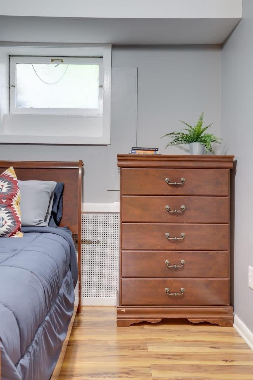 Beautiful 2 Bedroom Across From The House Of Representatives Washington