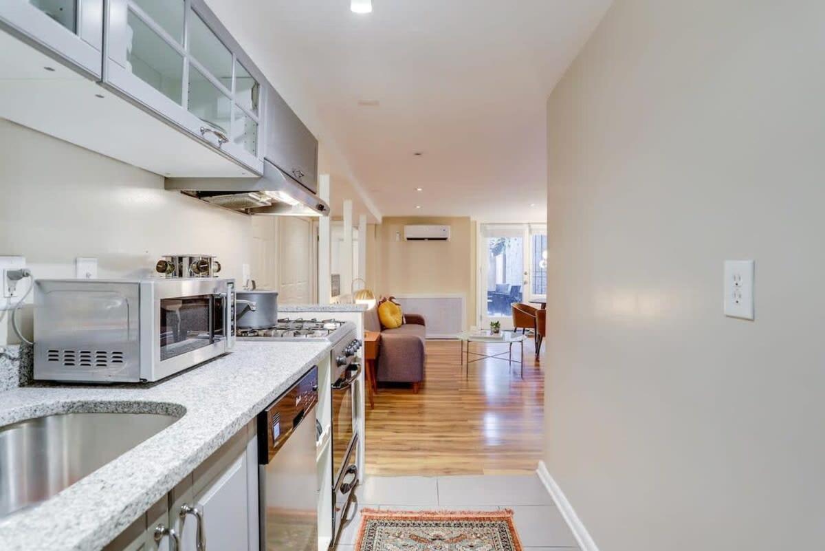 Apartment Beautiful 2 Bedroom Across From The House Of Representatives