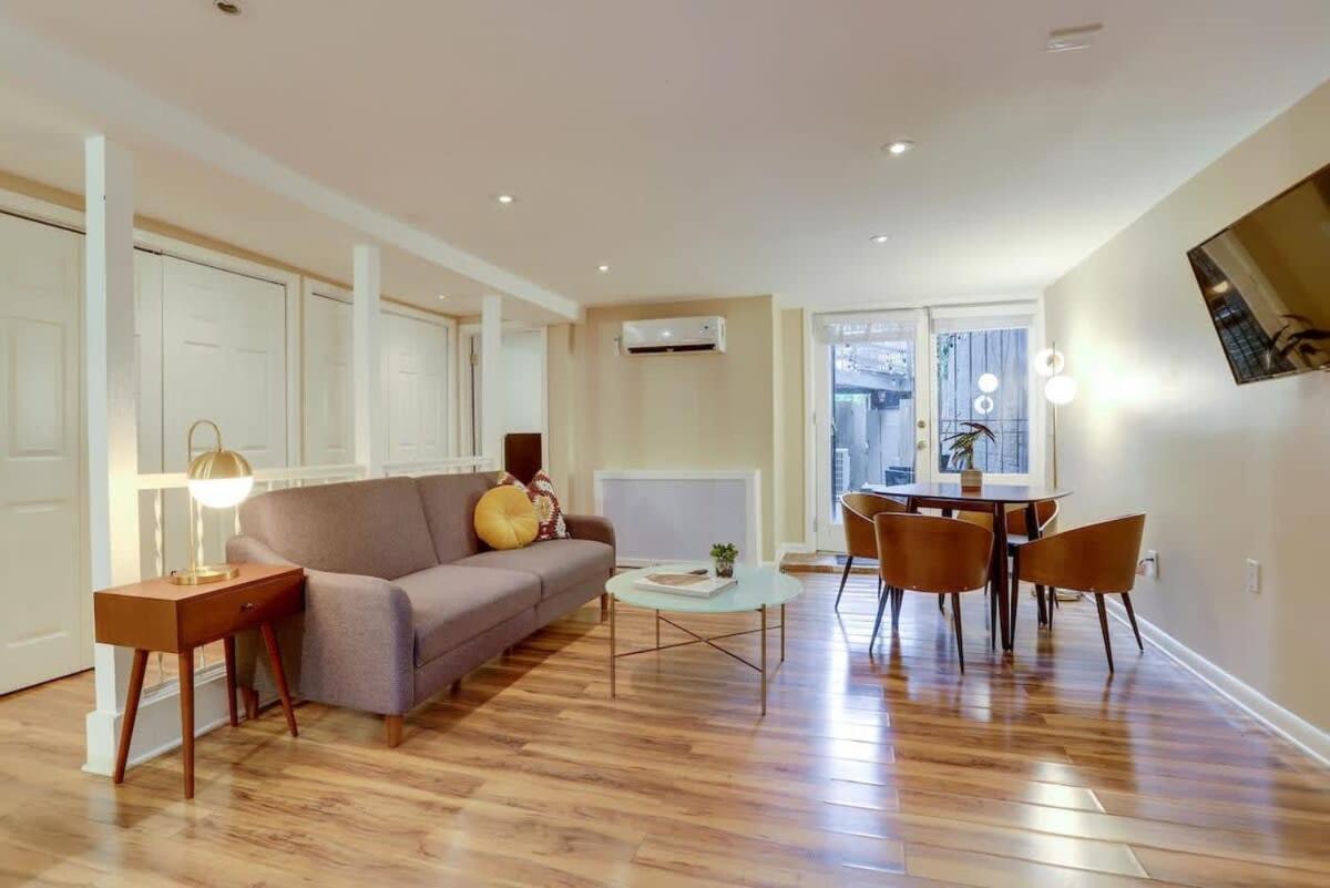 Beautiful 2 Bedroom Across From The House Of Representatives *