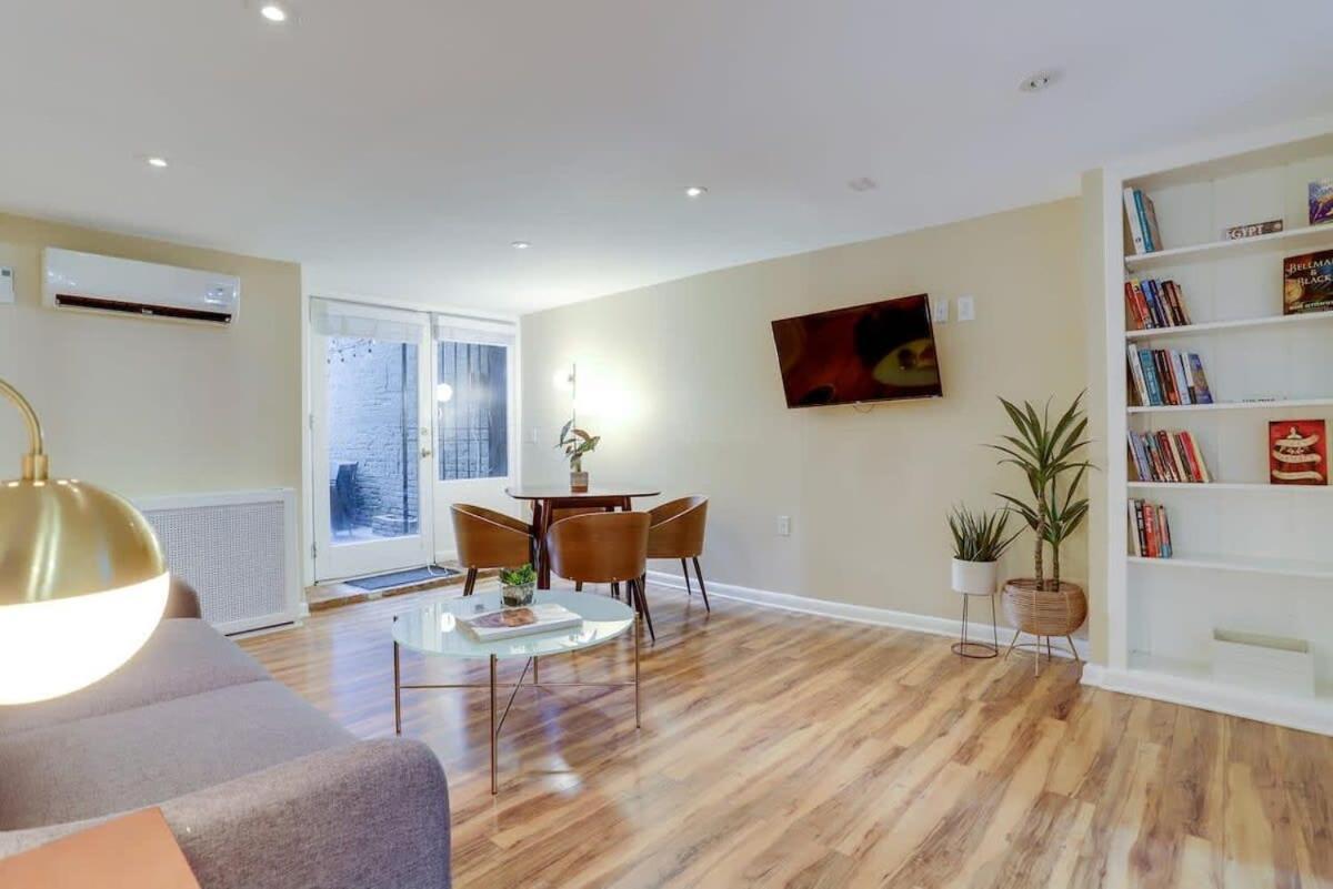 Beautiful 2 Bedroom Across From The House Of Representatives * Washington