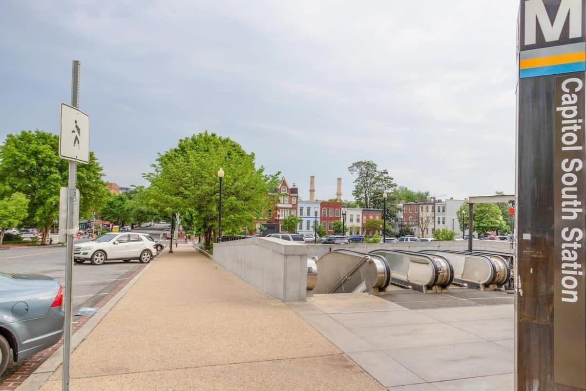 Beautiful 2 Bedroom Across From The House Of Representatives *